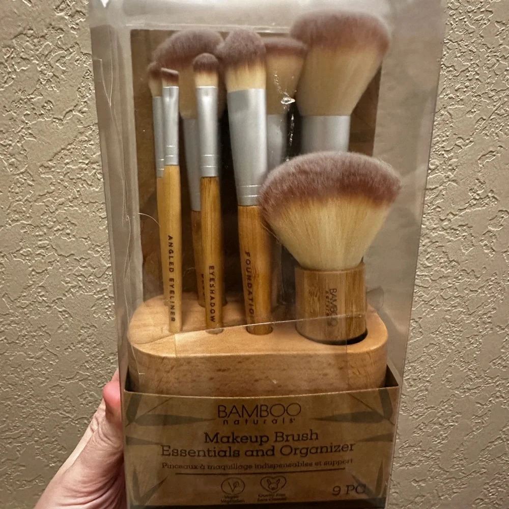 BAMBOO Naturals Brush Essentials with Holder - Picture 1 of 4